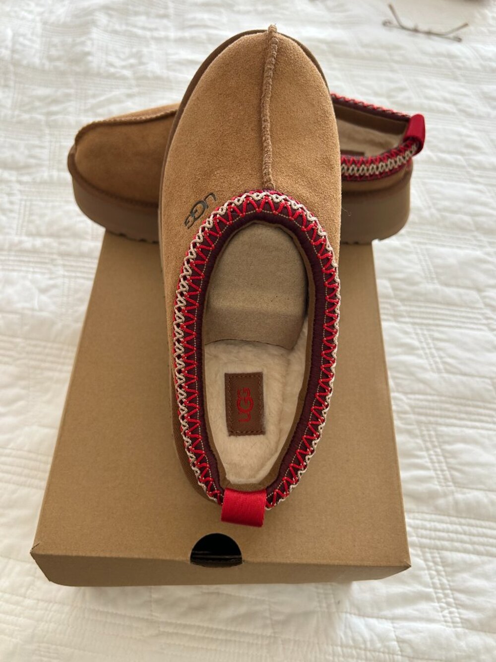 UGG size 8 Chestnut - Picture 5 of 5
